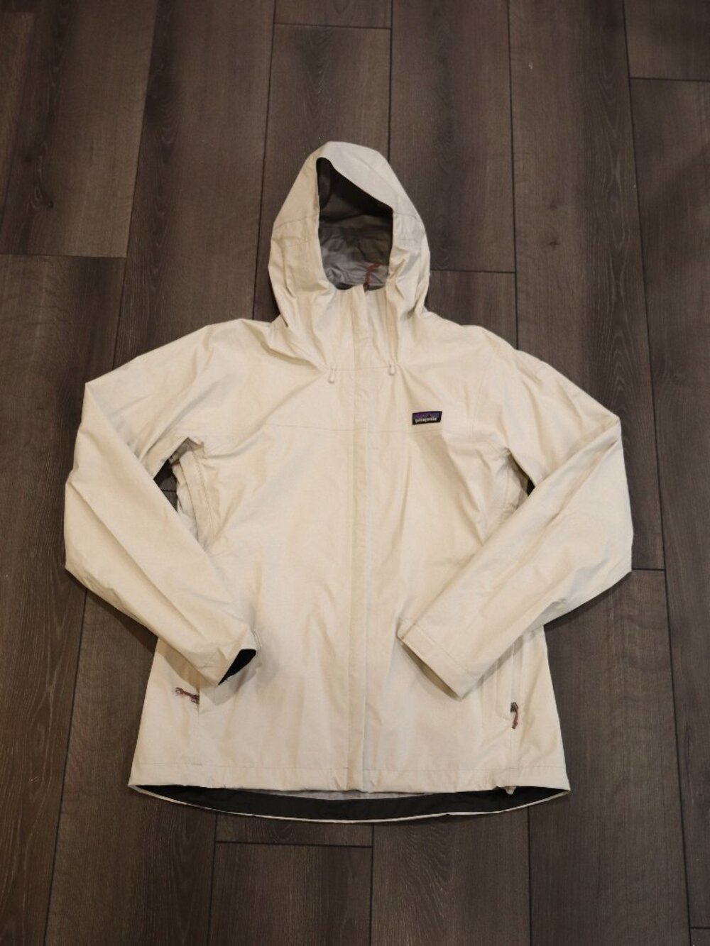 Womens Patagonia Tan/Cream Raincoat Sz M